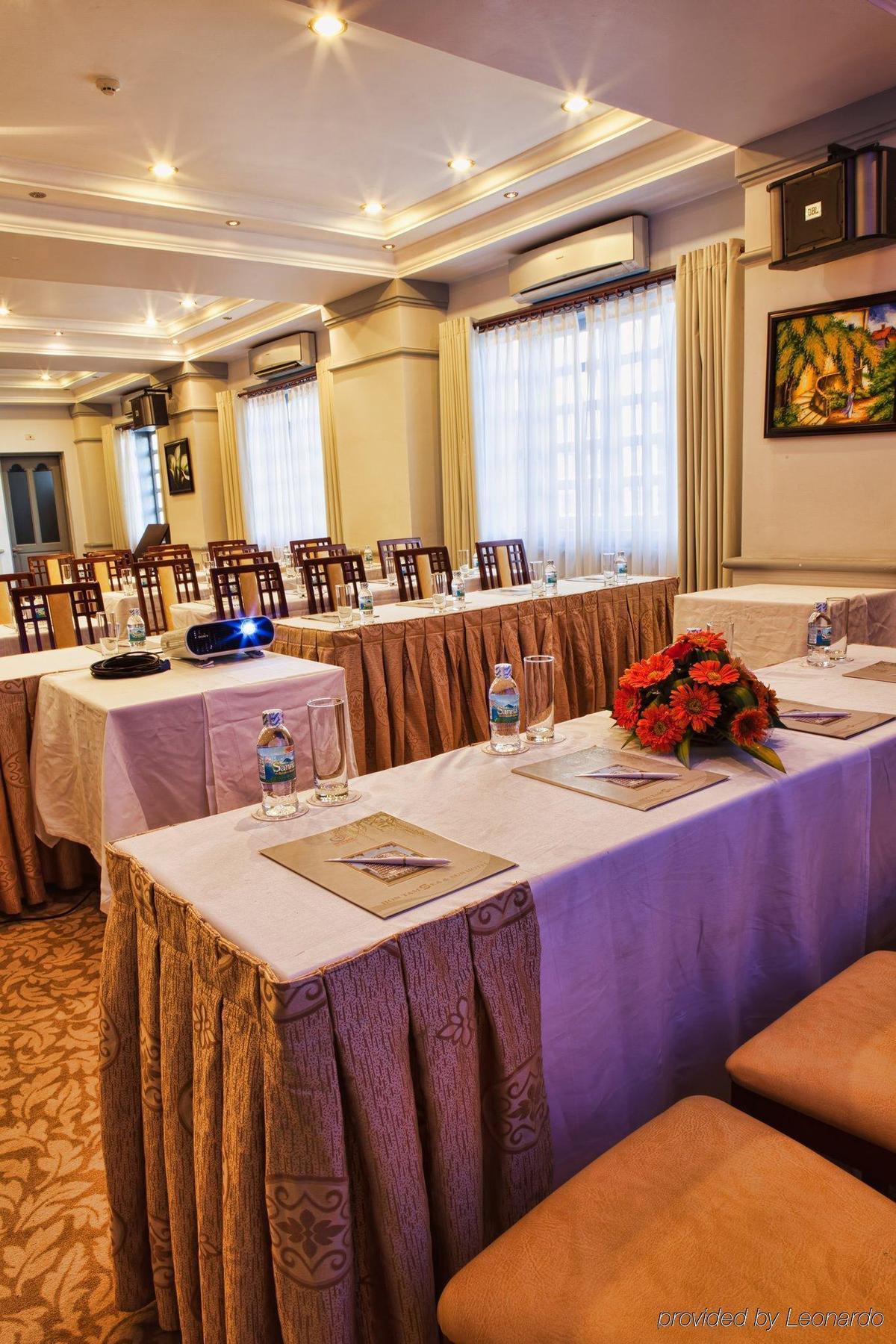 The Sun Hotel На Транг Екстериор снимка